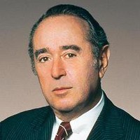 Dr. Chester L. Karrass