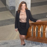 Leslie Wolf