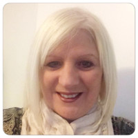 Julie Tomlinson