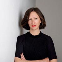 Dr. Magali Roger