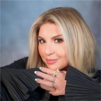 Gina Ireland