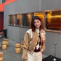 Qiu W.