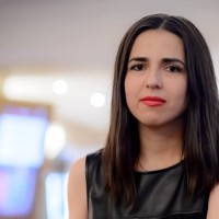 Gabriela I. B.