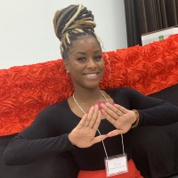 Cydney Davis, Lgsw