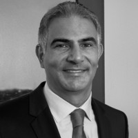 Kasra Mogari, Pe, Leed Ap