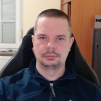 Darko Lukežić