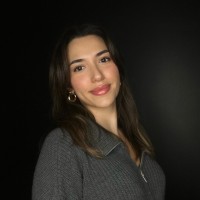 Cansu Taş