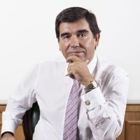 Fernando Neves de Almeida
