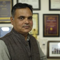 Ahsan Abbas (Fahmi Naqvi)