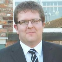 Simon Carr