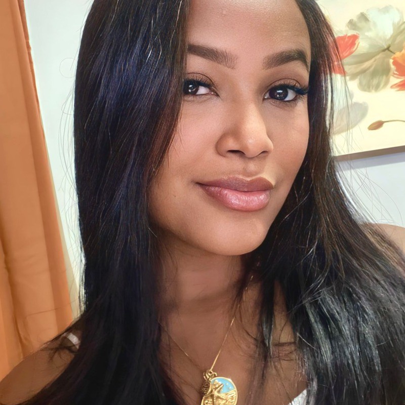 Fernanda L.