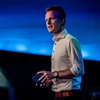 André Van Toly