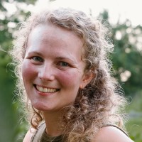 Kate Rhodes