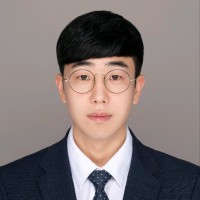 박진우