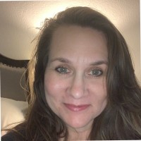 Traci Mclaughlin