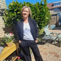 Elly Van Der Zee