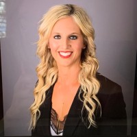 Lezlie Thomas