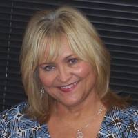 Carol Carr