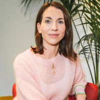 Julia van Holt
