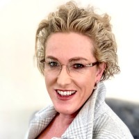 Sarah Richards-Schelosky