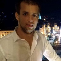 Дмитрий Леонов
