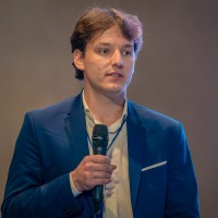 Luca Olivari