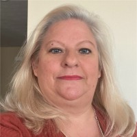 Paula Bates