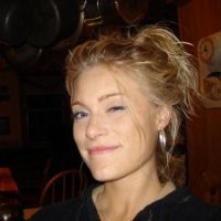 Amanda Scott