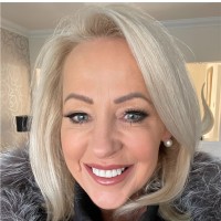 lesley pollock