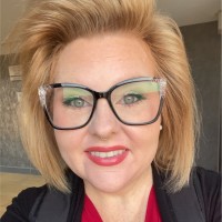 Lindsay Ellen Walters M.S.