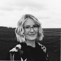 Julia Ecker