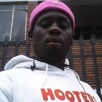 Des NYC barmen Ndlovu