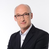 Wolfgang Schenke