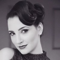 Anna Lowry