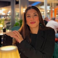 Naira Meza