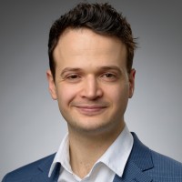 Dr. Nicolas Zapp