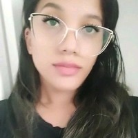 Larissa Carolina