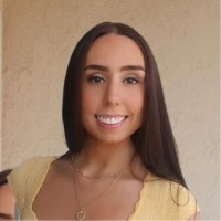 Julia Belz