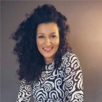 Nadine da Cruz Oliveira