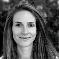 Nora Csaszar