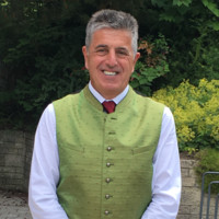 Uwe L.