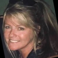 Leslie Lowe