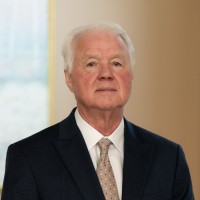 Kenneth Dowell