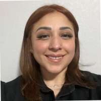 Cinthya M.