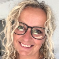 Linda Larsen