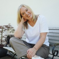 Annette Brok