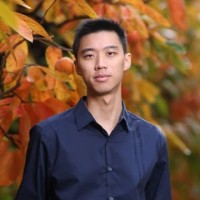 Lachlan D Whang