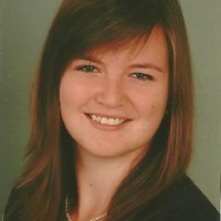 Saskia Aust