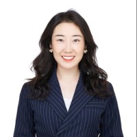 Lydia Kang