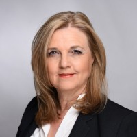 Petra Dr. Färbert